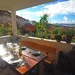 Salov Apartment *